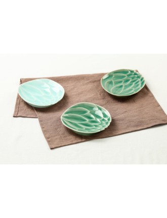 Best Seller Chaora - Celadon Lotus Plate Ready for Shipment