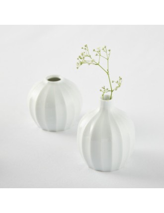 Best Seller Chaora - White Porcelain Angle Vase (M) New Collection