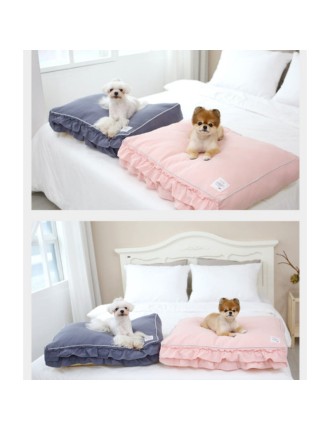 Best Seller ITSDOG - Irene Ruffle Flat Dog Bed New Stock